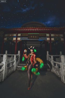 娇妻奶头被领导咬得又红又肿