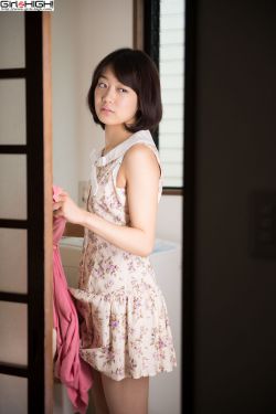 《少妇真人直播》